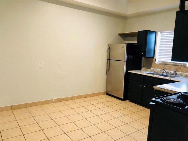 Foto del edificio - 135 N Maplewood St