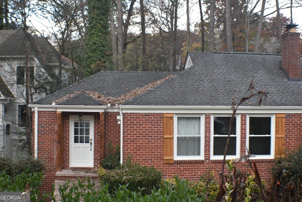 Primary Photo - 656 Timm Valley Rd NE