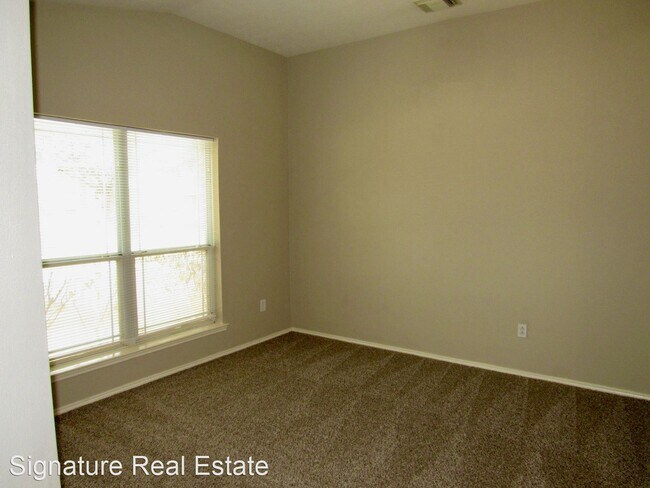 Foto del edificio - 3 br, 2 bath House - 19530 Rum River Ct