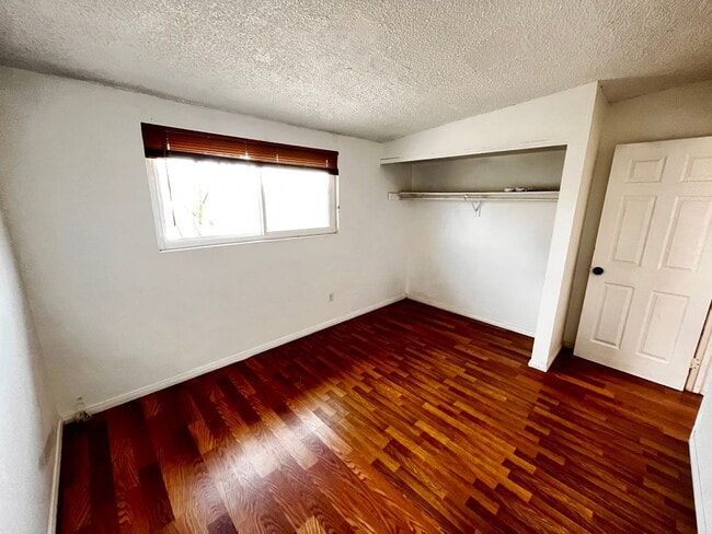 Building Photo - Libby's Realty 29 Palms Rental 2bedroom 1 ...