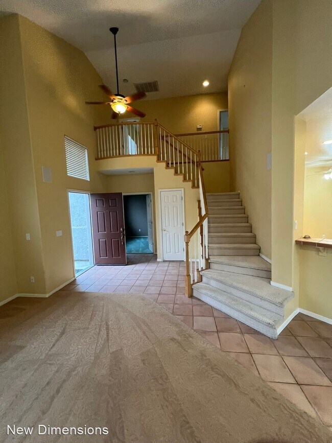 Building Photo - 3 br, 2.5 bath House - 9665 Otter Way