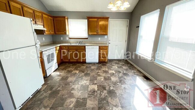 Foto del edificio - Charming 2 Bedroom TownHouse in Independen...