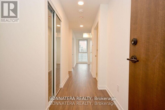 Building Photo - 4065-4065 Confederation Pkwy