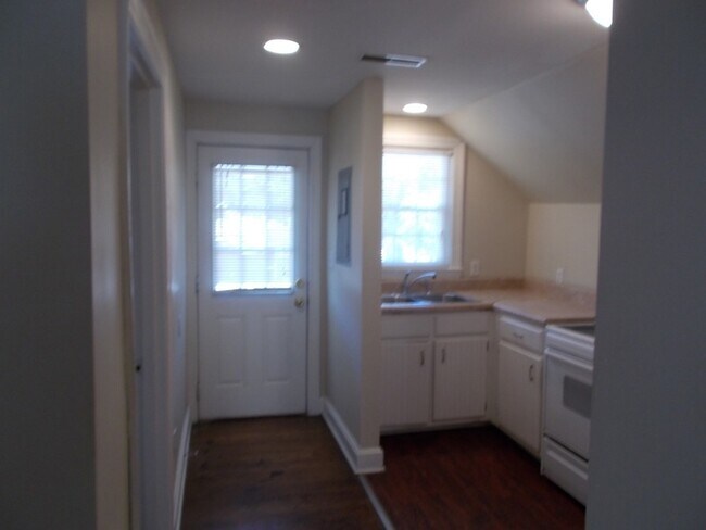 Foto del edificio - 216 Thomas Terrace