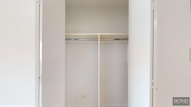 Foto del edificio - 222 E 39th St