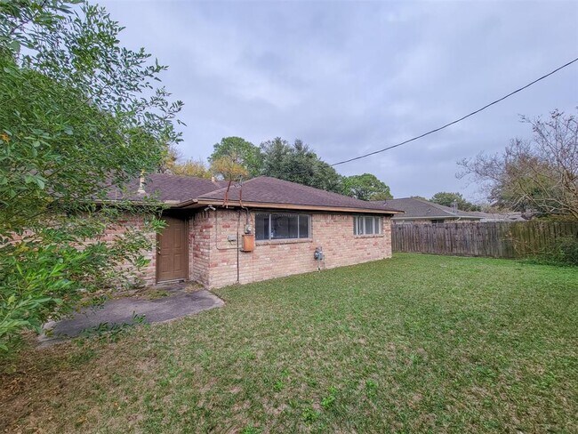 Building Photo - 6215 Autumn Arbor Dr