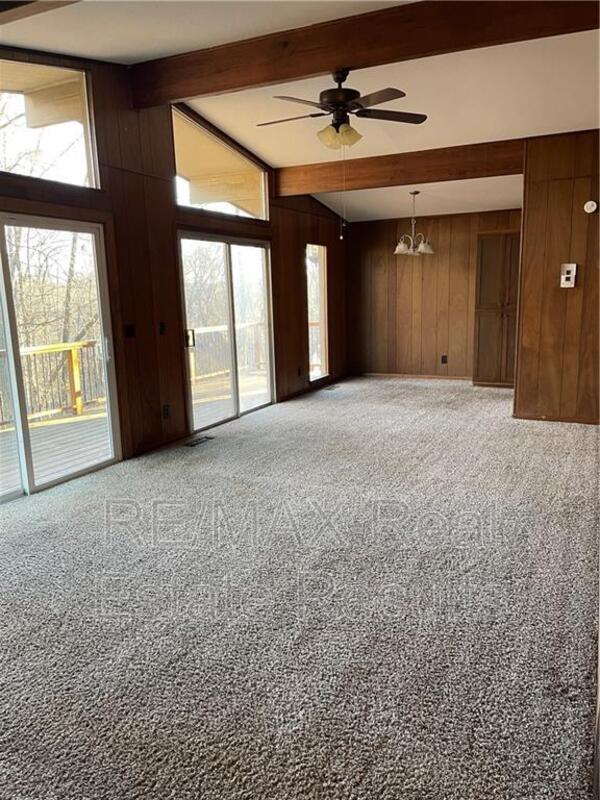 Foto del edificio - 1 Crawford Ln