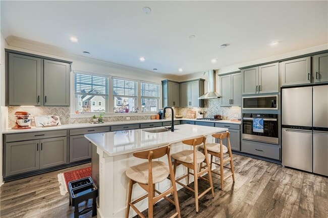 Building Photo - 568 Avondale Pk Cir