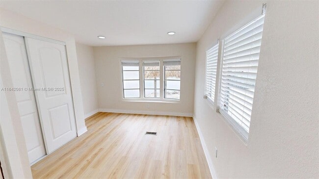 Building Photo - 135 Hilson Ct