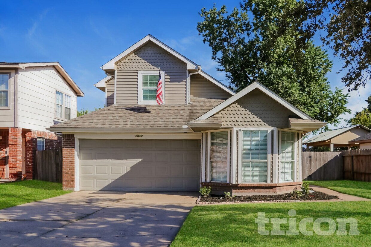 Foto principal - 2013 Greenwood Dr