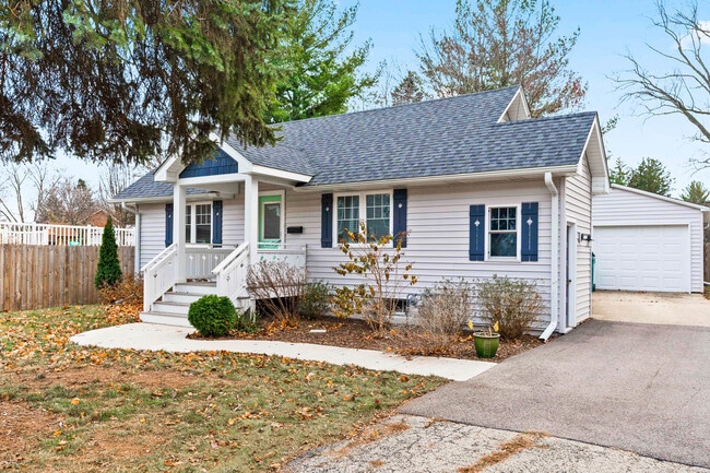 Building Photo - 632 Archie Pl