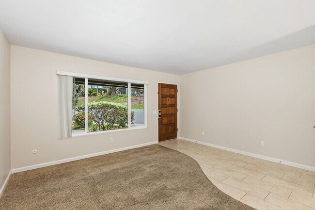 Building Photo - Charming 3BR Townhome in La Mesa