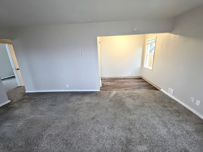 Foto del edificio - 5617 E Parkwater Ave