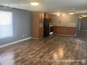 Building Photo - 169 Happy Trails Dr