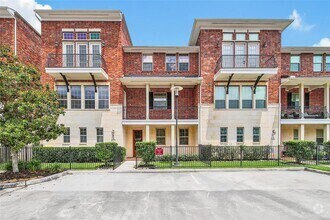 Building Photo - 1707 Dominica Dr