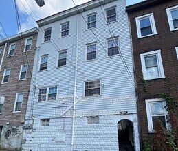 Building Photo - 3037 Pulawski Wy