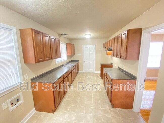 Building Photo - 4334 Fairhaven Ln