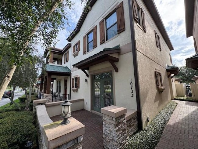 Foto del edificio - Newly renovated 4 Bedroom 3 1/2 Bathroom Town Home in Windermere