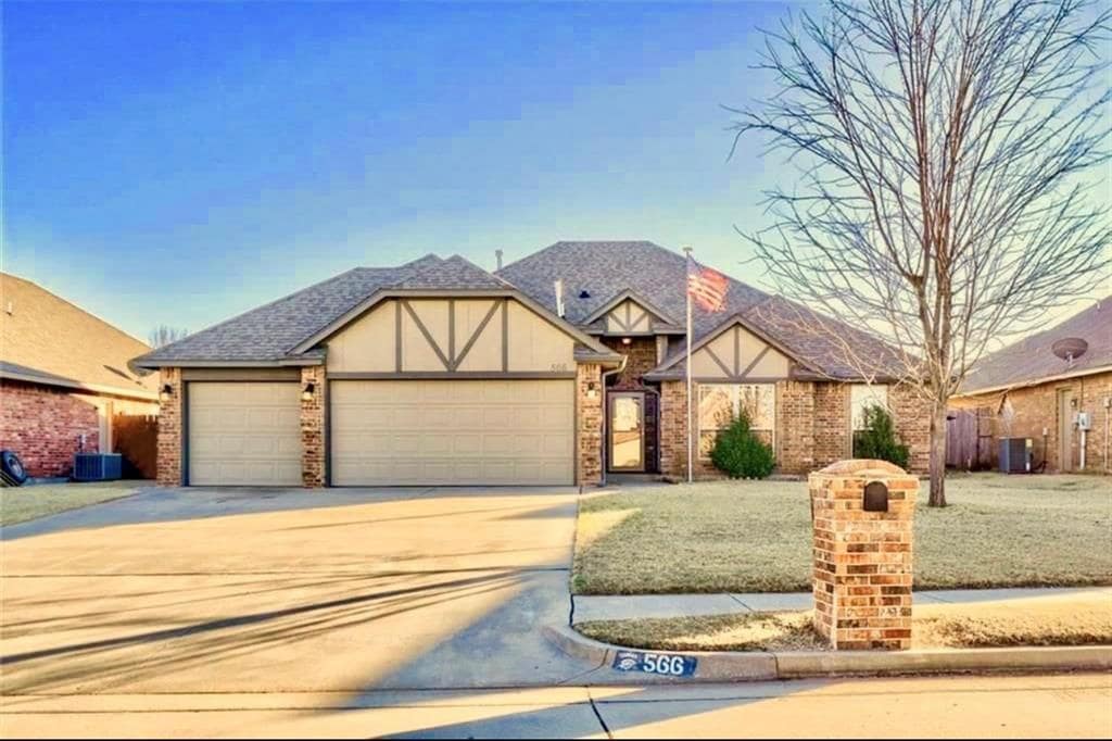 Foto principal - 566 W Alamo Ct Way
