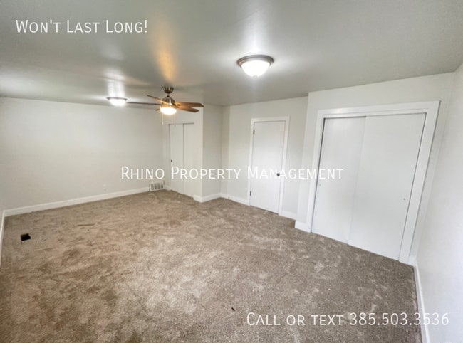 Foto del edificio - 1993 Champagne Ave