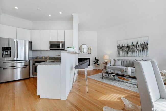 Building Photo - 1089 De Haro St