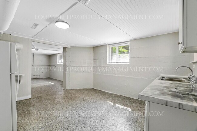 Foto del edificio - 319 W Lee St