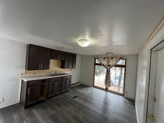 Building Photo - 2825 SE 14th St