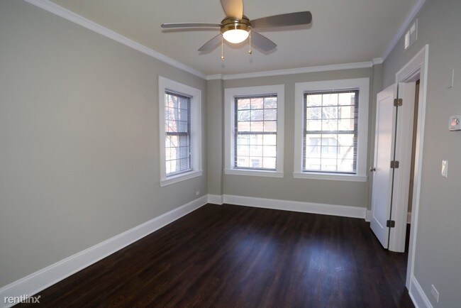 Building Photo - 817 W Lakeside Pl