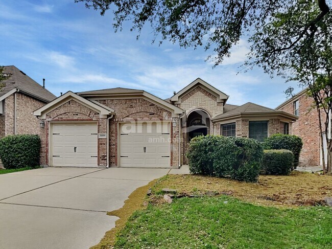 Building Photo - 5004 Birchwood Dr
