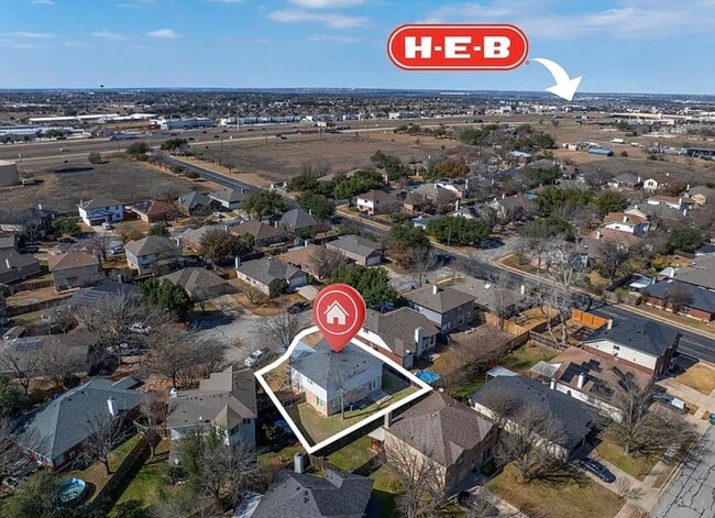 Foto del edificio - 20805 Trotters Ln