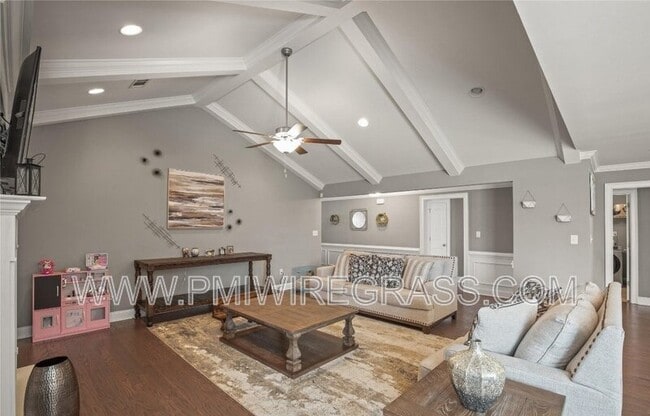 Building Photo - 524 Paxton Lp