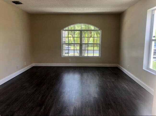 Foto del edificio - 7243 Coppitt Key St