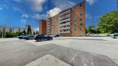 Building Photo - 18 Reid Dr