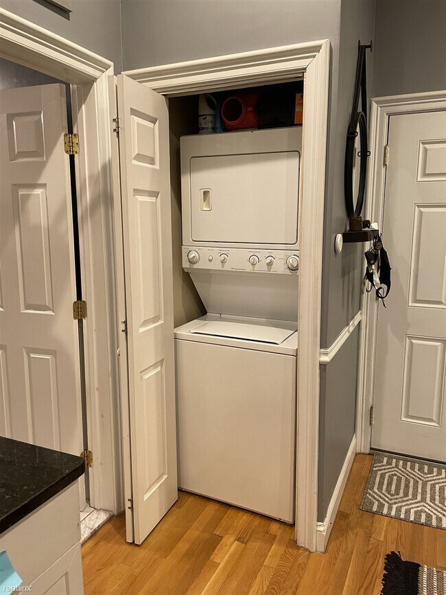 Foto del edificio - 1 br, 1 bath Condo - 44 Mount Vernon Street 1
