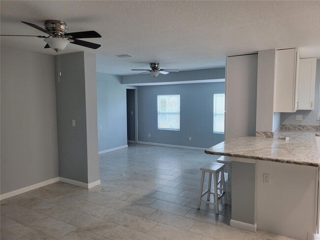Building Photo - 714 Cypress Pl