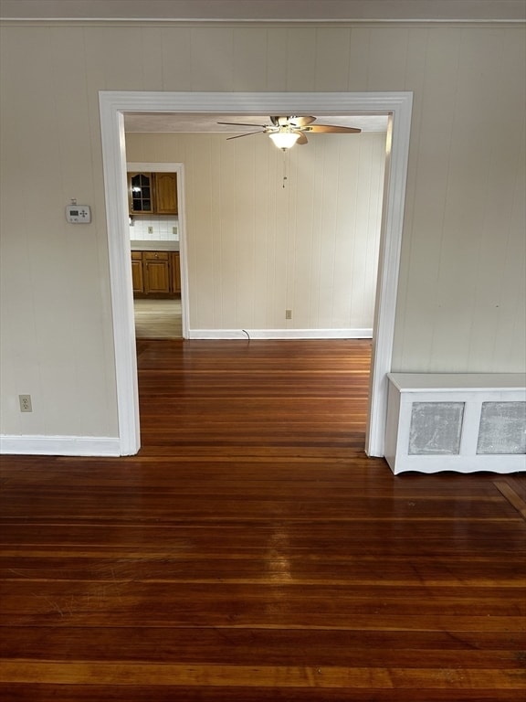 Building Photo - 558 Main St