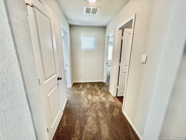 Building Photo - 13806 Vly Patch