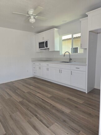 Building Photo - 53660 Avenida Herrera