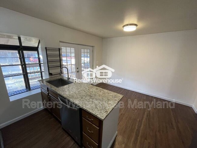 Foto del edificio - 2062 Jasmine Rd