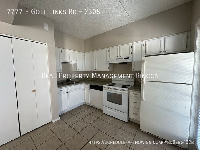Foto del edificio - 7777 E Golf Links Rd