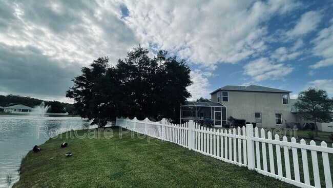 Building Photo - 13000 Heming Way