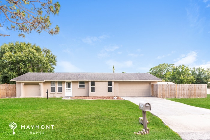 Primary Photo - 3834 San Luis Dr