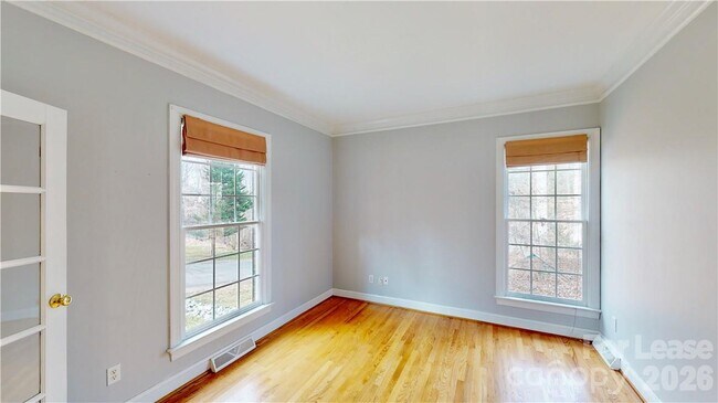 Foto del edificio - 7819 Red Oaks Trail