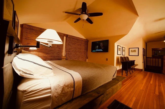 Building Photo - 620 E 1st St