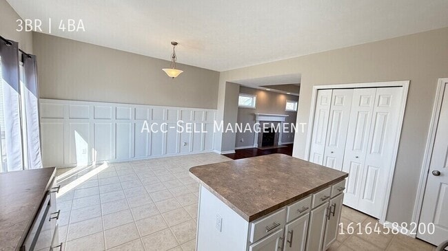 Foto del edificio - 2125 Orchard Ridge Dr NW