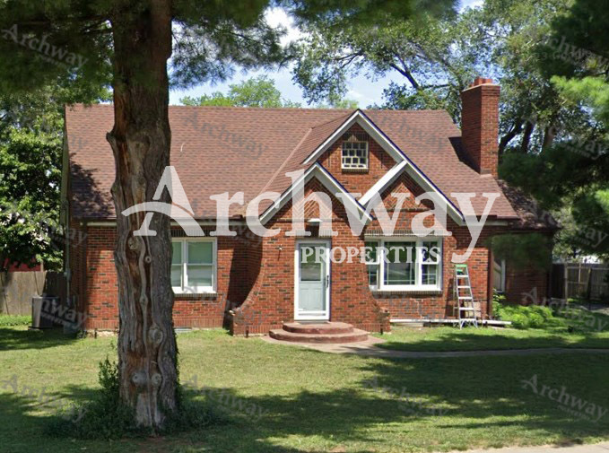Primary Photo - 10816 W 67th St