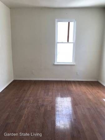 Building Photo - 366 Badger Ave