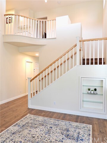 Building Photo - 8370 Meadowgate Dr