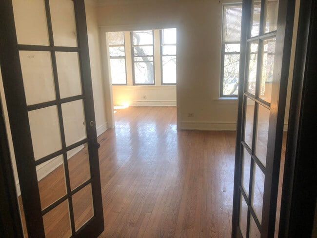 Building Photo - 4139 S Michigan Ave