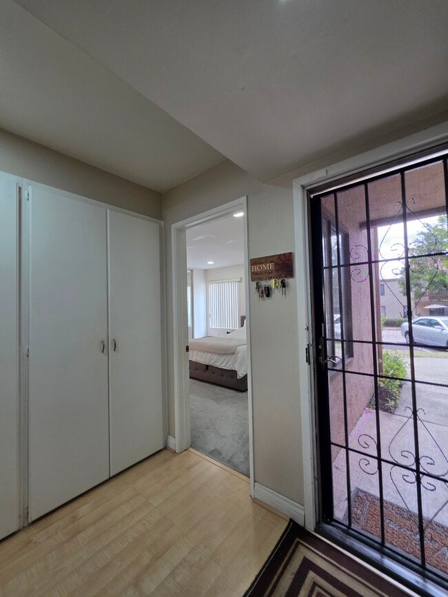 Foto del edificio - 9949 Scripps Westview Way